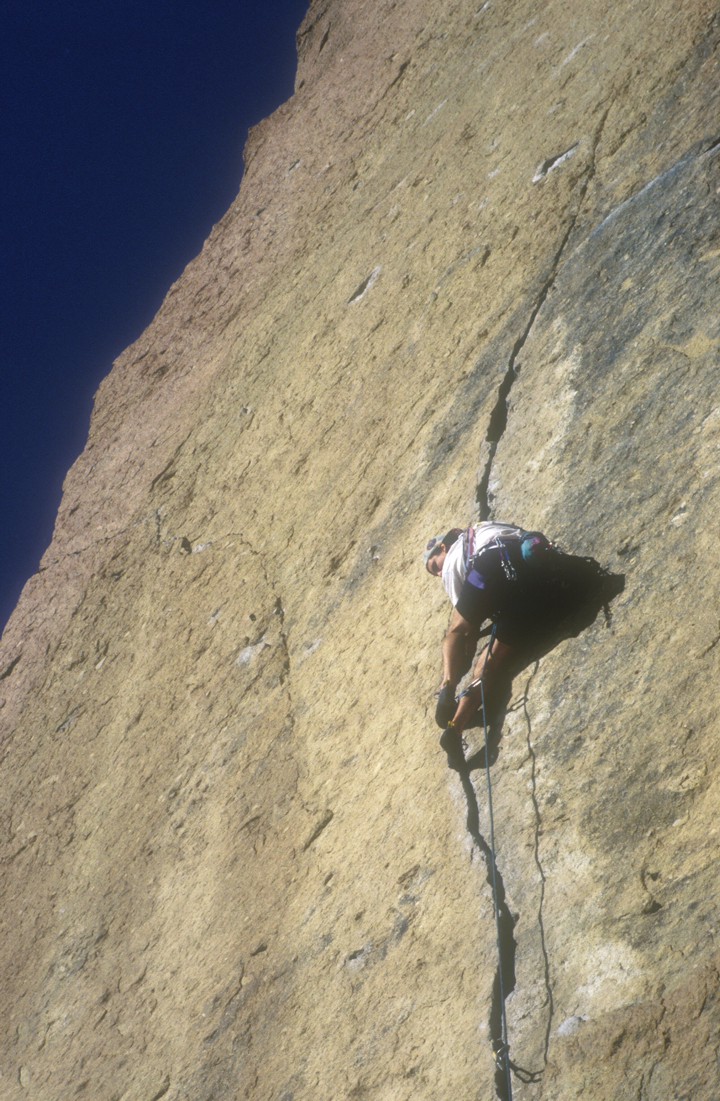 Jim jams his way up one of the few cracks at Smith