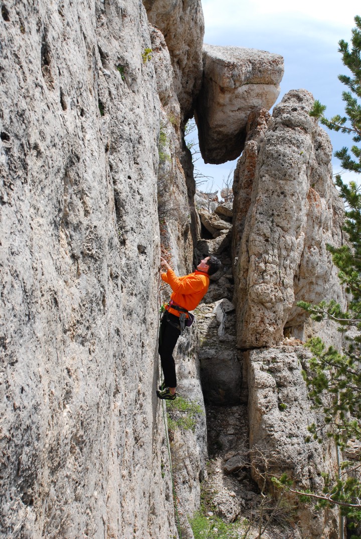 Single finger monos are common on routes here…even the easy ones